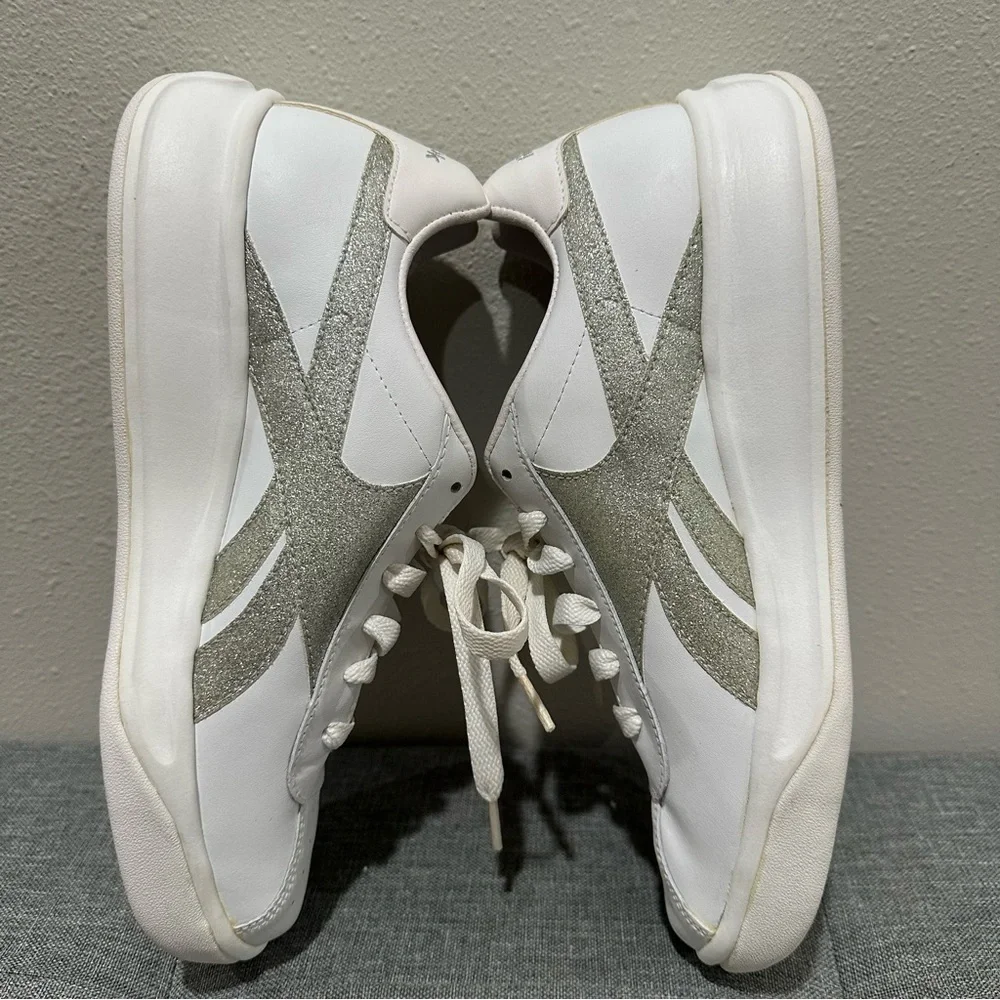 Reebok Silver Glitter Sneaker